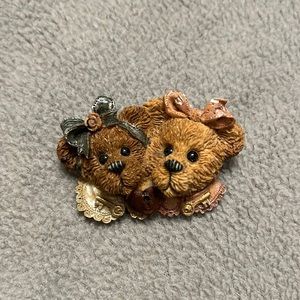Boyds bear pin. Two bears with heart shaped lock and keys.